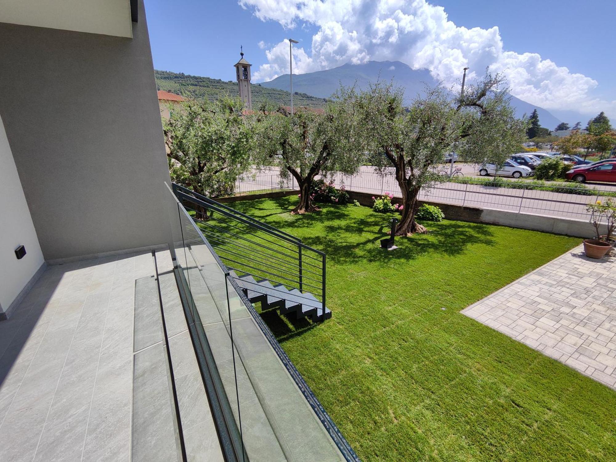 Appartamento Oasi Degli Ulivi Riva del Garda Esterno foto