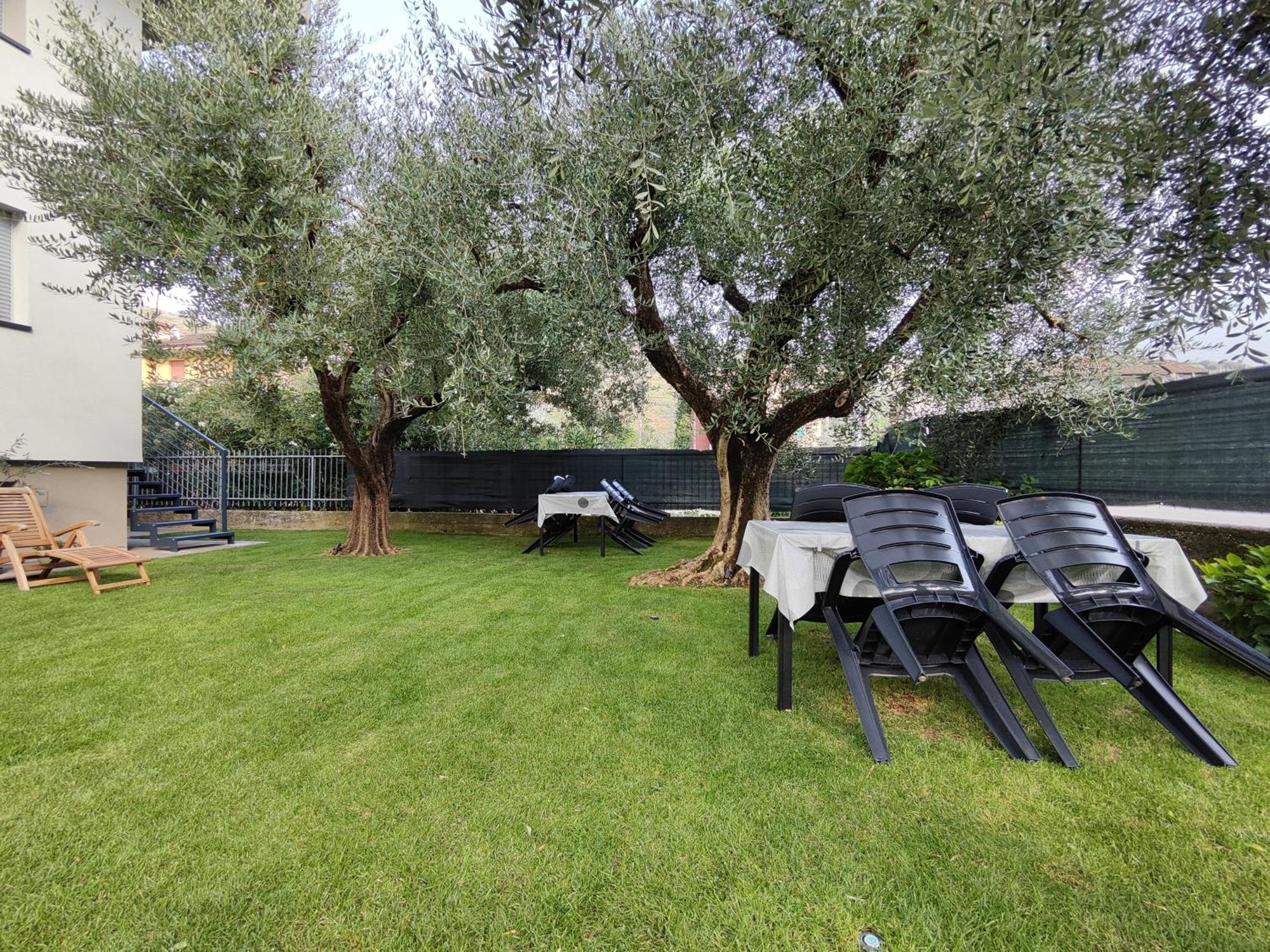 Appartamento Oasi Degli Ulivi Riva del Garda Esterno foto